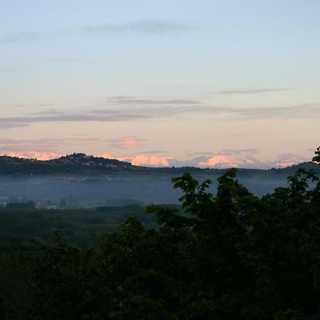 Bed and Breakfast Cascina La Corte Нейве Экстерьер фото