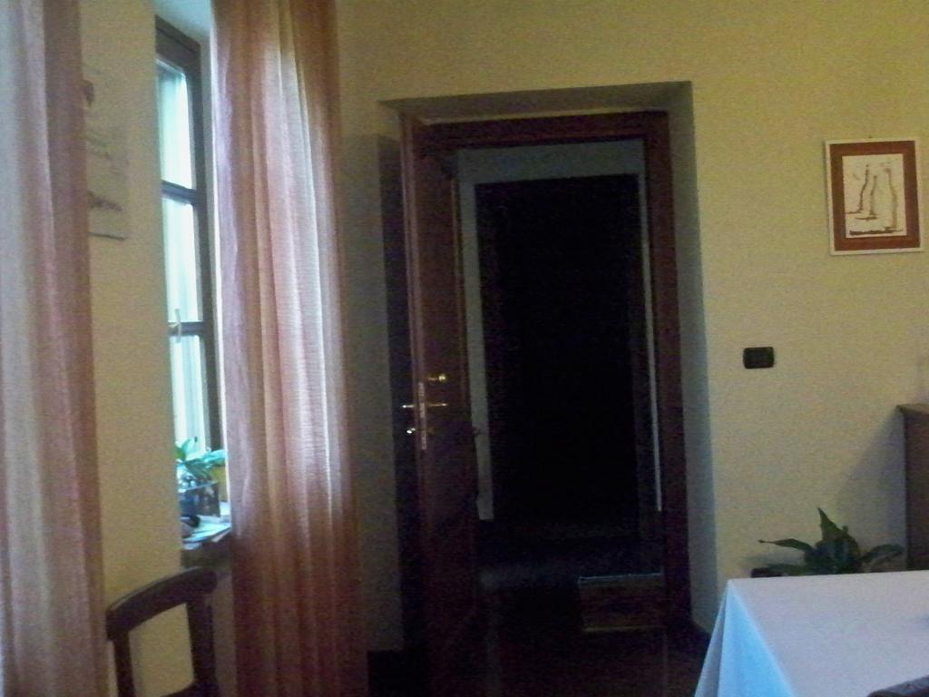 Bed and Breakfast Cascina La Corte Нейве Экстерьер фото