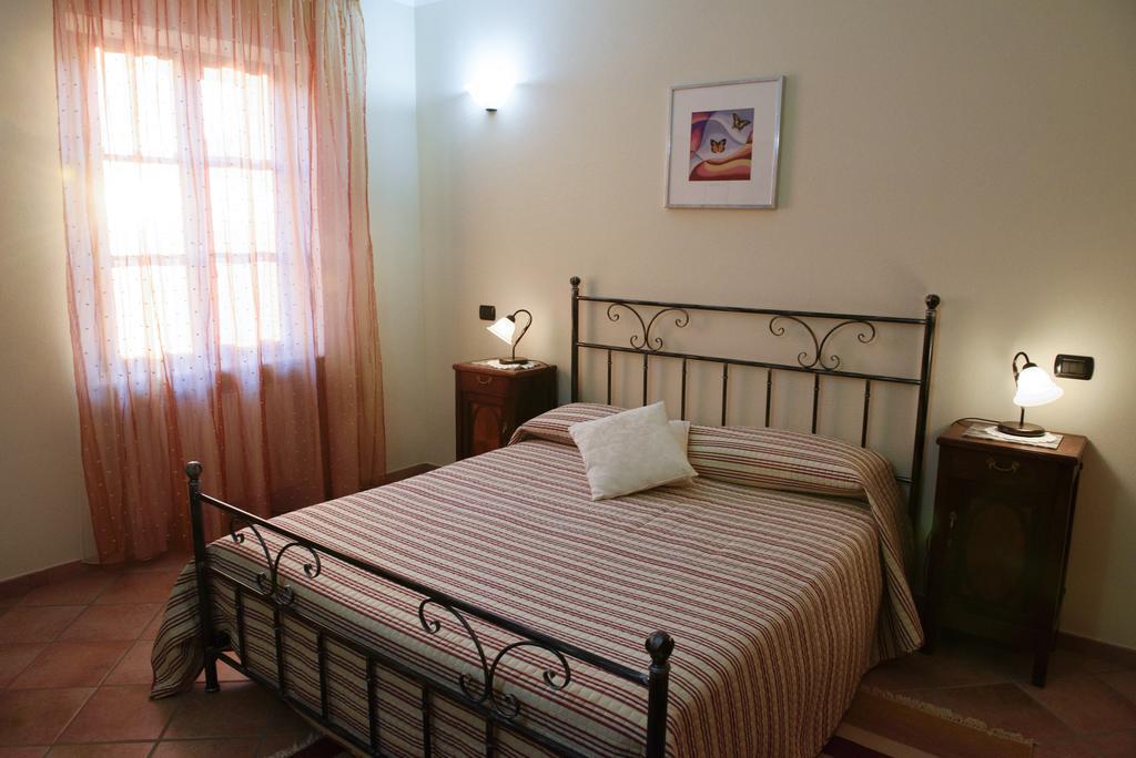 Bed and Breakfast Cascina La Corte Нейве Экстерьер фото