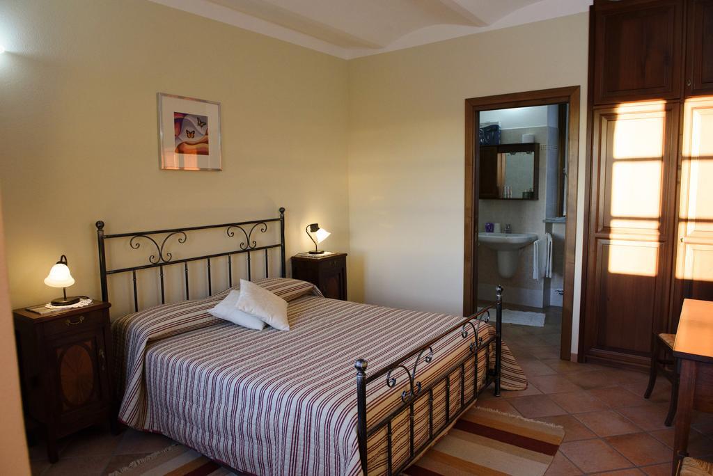 Bed and Breakfast Cascina La Corte Нейве Экстерьер фото